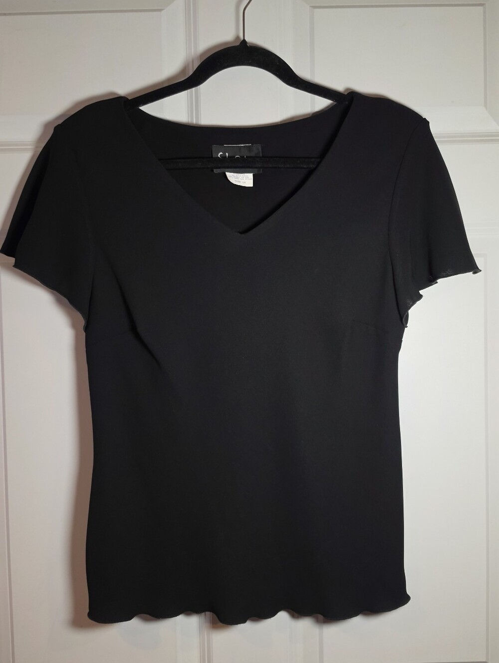 SL Fashions Vintage Classic Black V-Neck Women's Top Size 14